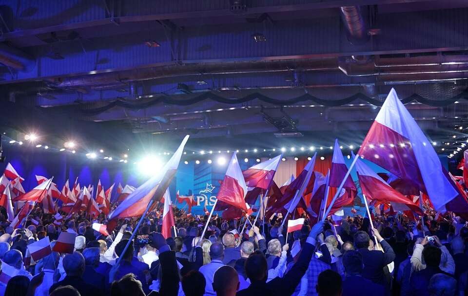 Сможет ли "Закон и справедливость" вернуть себе 40-процентную поддержку?