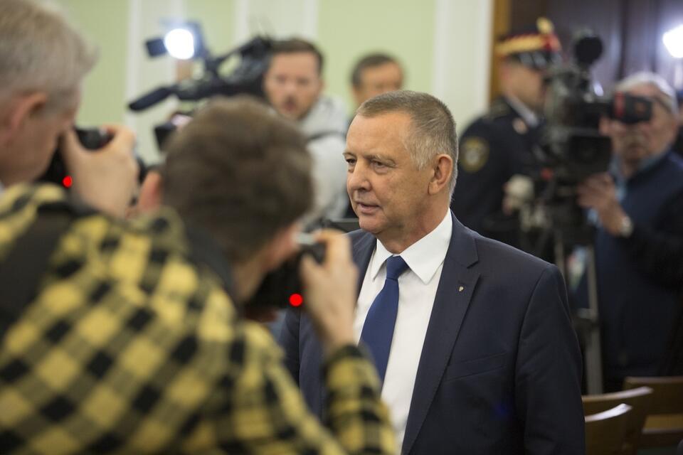 Prezes NIK Marian Banaś, na zdj. podczas posiedzenia sejmowej komisji kontroli państwowej / autor: Fratria