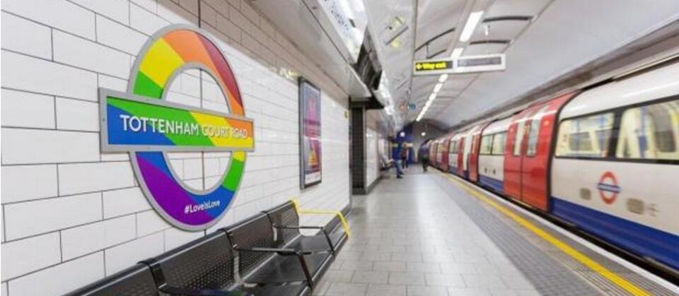 Londyńskie metro podczas pride week / autor: PAP/epa