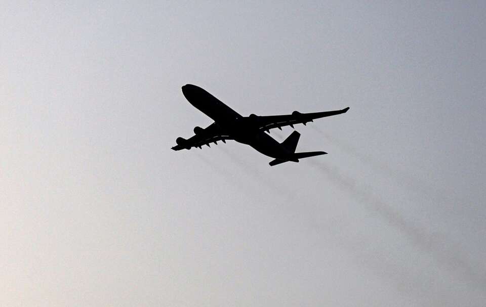 Do Omanu mają wylecieć dwa samoloty wojskowe wysłane po Polaków / autor: PA/STRINGER Dostawca: PAP/EPA.