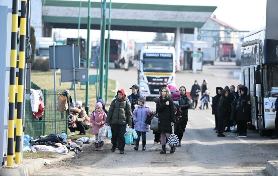 Ukraina upraszcza procedurę przekraczania granicy dla kobiet / autor: PAP/Darek Delmanowicz