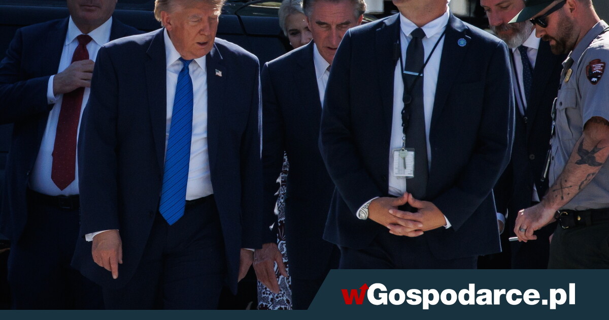 Trump studzi napięcia, ropa nurkuje