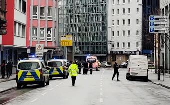Frankfurt: Atak nożownika. Trzy osoby ciężko ranne