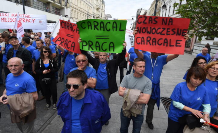 Marsz pracowników łodzkich Wojskowych Zakładów Lotnicznych nr 1 fot. PAP / Grzegorz Michałowski