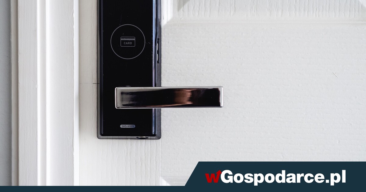 Kobiety otworzyły mu drzwi. Tak ukradł im 265 tys. zł