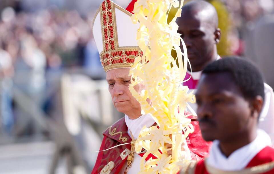 Papież Leon XIV / autor: PAP/EPA/REMO CASILLI / POOL