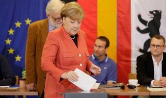 Wysoka frekwencja i unik Merkel