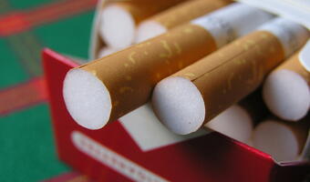 Resort zdrowia sabotując wprowadzenie europejskich regulacji może doprowadzić do krachu branżę tytoniową