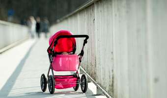 Polska wymiera na naszych oczach. Nie ma dzieci!