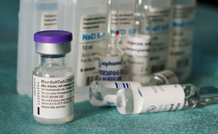 BioNTech opracował fabrykę szczepionek wykonaną z kontenerów