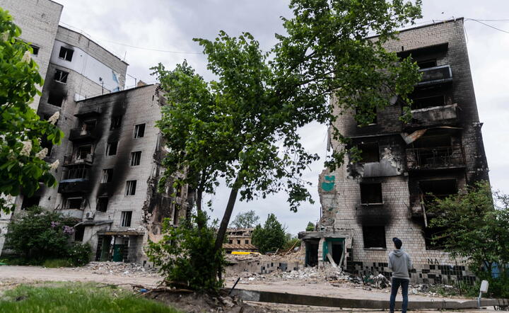 zniszczenia po rosyjskim ostrzale w Borodziance w obwodzie kijowskim / autor: fotoserwis PAP