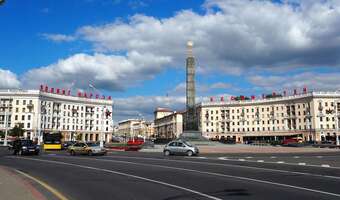 Łukaszenka odradza młodzieży studiów za granicą