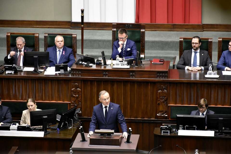 Na zdj. prezydent Andrzej Duda i marszałek Szymon Hołownia w Sejmie / autor: Fratria
