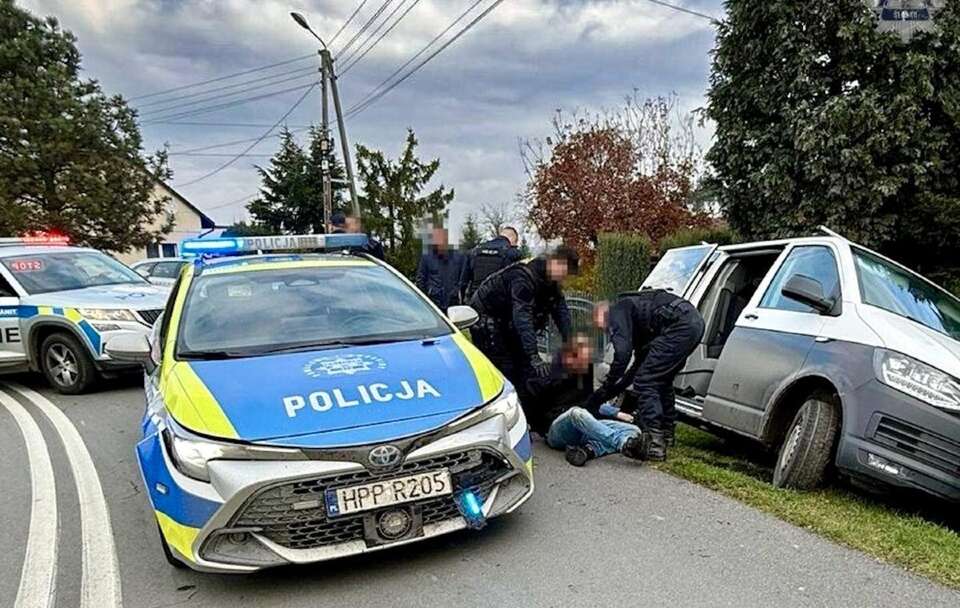 Międzynarodowy pościg! Policja zatrzymała skradziony bus