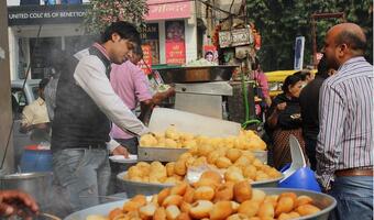 Czy Hindusom grozi głód? Ceny żywności oszalały