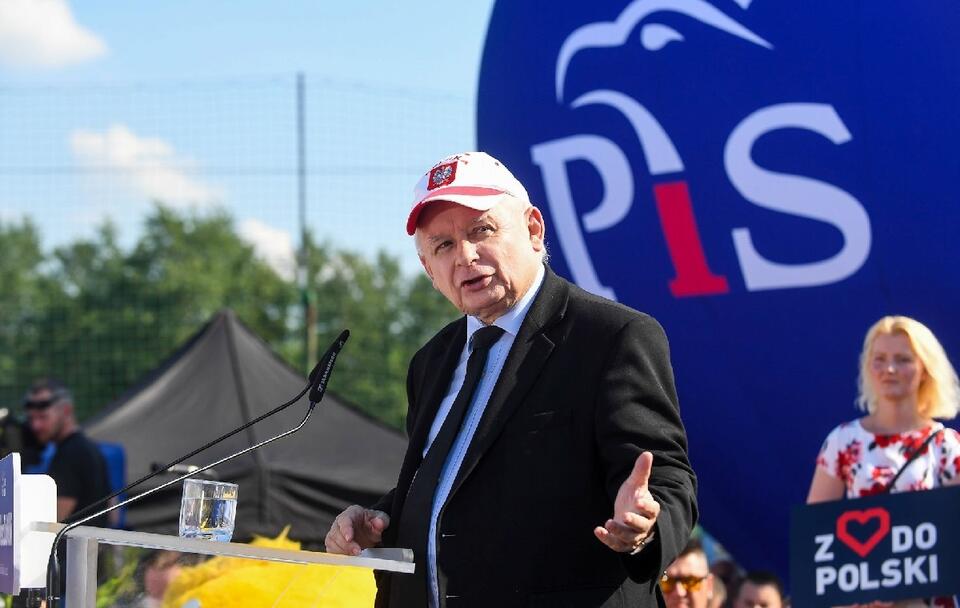 Prezes PiS, wicepremier Jarosław Kaczyński w Woli Rzędzińskiej / autor: Twitter/Prawo i Sprawiedliwość