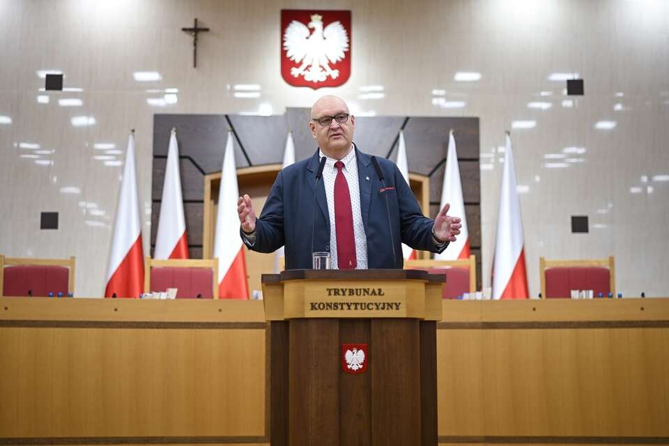 Prezes Trybunału Konstytucyjnego Bogdan Święczkowski podczas konferencji prasowej / autor: PAP/Marcin Obara