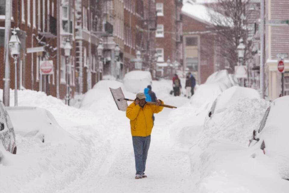 Zaśnieżony Boston. Fot. PAP / EPA