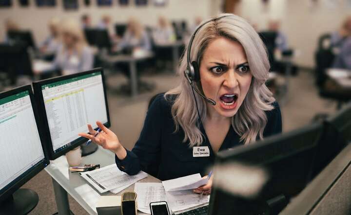 Call center / autor: Gemini
