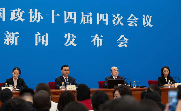 Konflikt w Zatoce - Pekin coraz ważniejszy