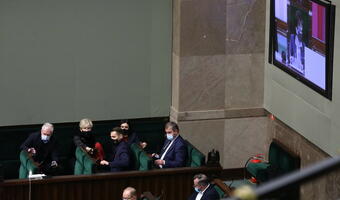 Sejm uchwalił nowelizację ustawy podnoszącej akcyzę na alkohol