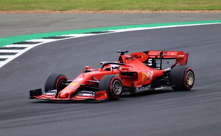 Sebastian Vettel w bolidzie Ferrari. / autor: Pixabay