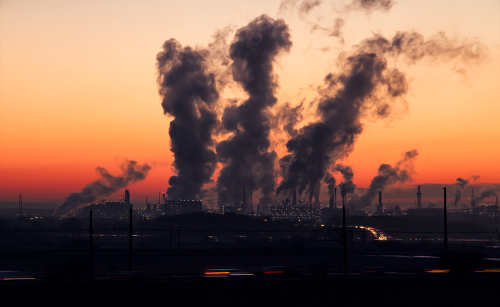 Polska sprzedaje swoje prawa do emisji gazów cieplarnianych  / autor: Pixabay