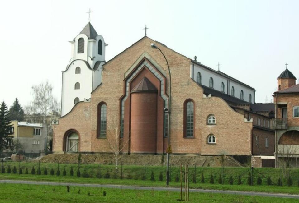 Kościół i klasztor w Rzeszowie  / autor: screen rzeszow.dominikanie.pl/
