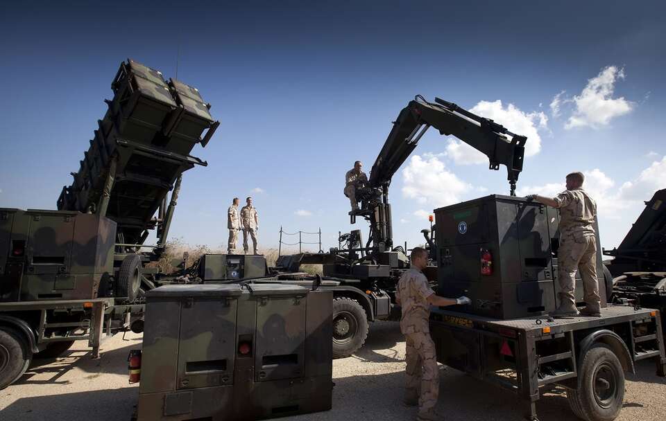 Opóźnienia w dostawie sprzętu USA dla Polski? Szef MON tłumaczy