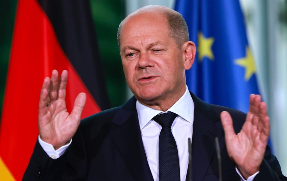 autor: PAP/EPA/HANNIBAL HANSCHKE