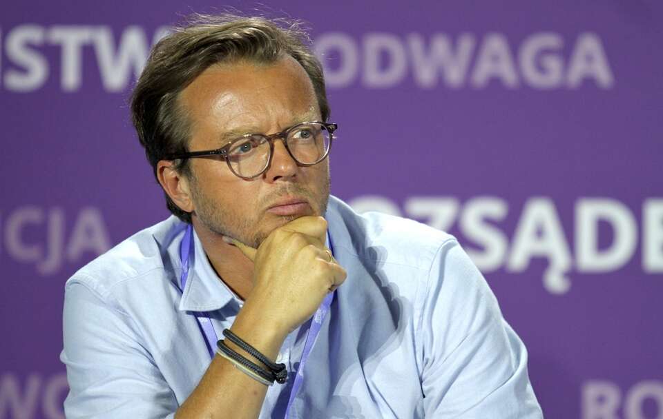 Wawrykiewicz nie podał wysokości dodatkowych zarobków