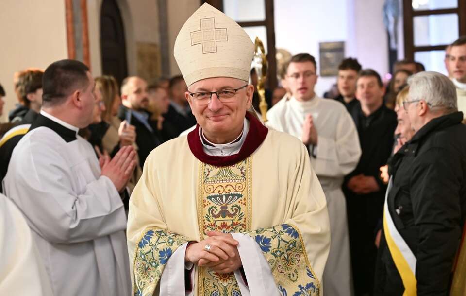 Odbył się ingres biskupa Krzysztofa Zadarki. / autor:  PAP/Piotr Kowala