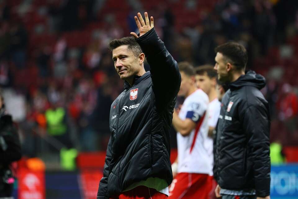 Robert Lewandowski po barażowym meczu półfinałowym o awans do mistrzostw świata z Albanią / autor: PAP/Szymon Pulcyn