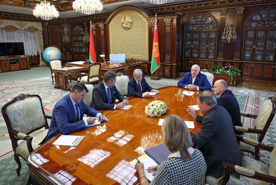 Rozmowy delegacji USA i Białorusi / autor: PAP/EPA