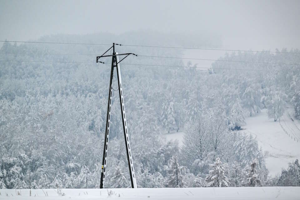 Śnieżyce na Podkarpaciu. Ponad 130 tys. odbiorców bez prądu!