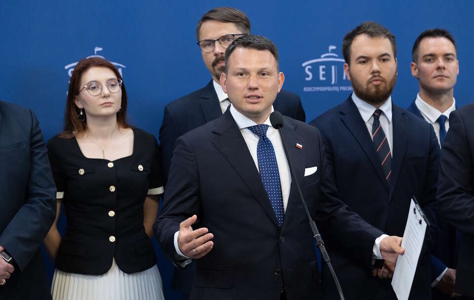 21 lutego w Warszawie odbędzie się kongres, na którym Nowa Nadzieja Sławomira Mentzena ma połączyć się z partią Imperium Kontratakuje. / autor: Fratria