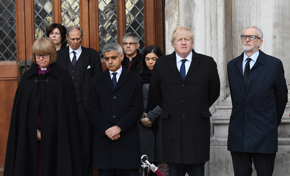 Boris Johnson, Jeremy Cobryn i Sadiq Khan podczas uroczystości żałobnej, upamiętniającej ofiary piątkowego ataku terrorystycznego / autor: PAP/EPA