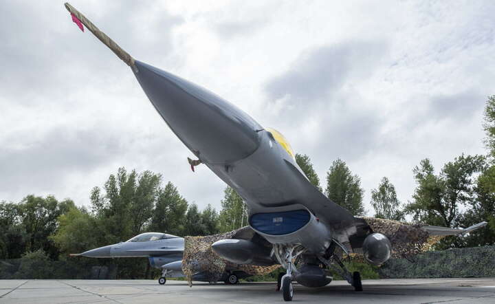 Myśliwiec F-16 w barwach ukraińskiego lotnictwa wojskowego / autor: PAP/EPA/PRESIDENTIAL PRESS SERVICE