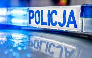 W Oświęcimiu policja zatrzymała agresywnego mężczyznę, który wtargnął do kościoła. Grozi mu do pięciu lat więzienia. / autor: Fratria