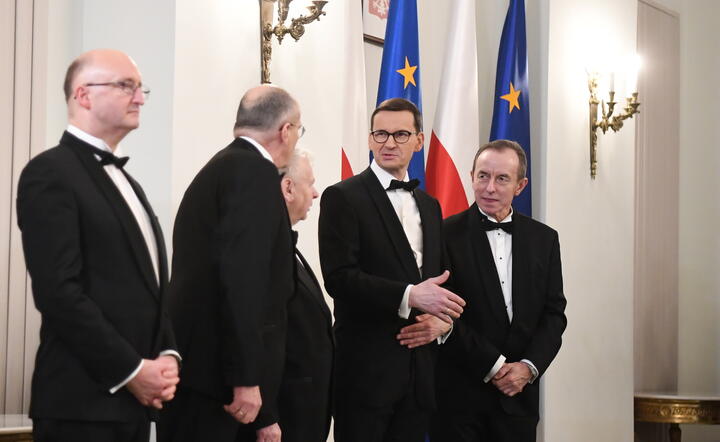 premier Mateusz Morawiecki i przedstawiciele Parlamentu / autor: fotoserwis PAP