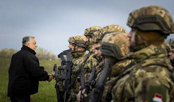Mocna odsiecz dla Orbana przed wyborami