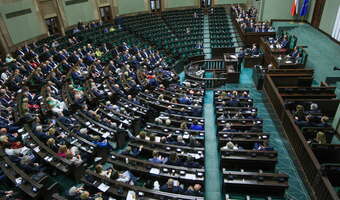 Posłowie w długiej kolejce pytań do premiera