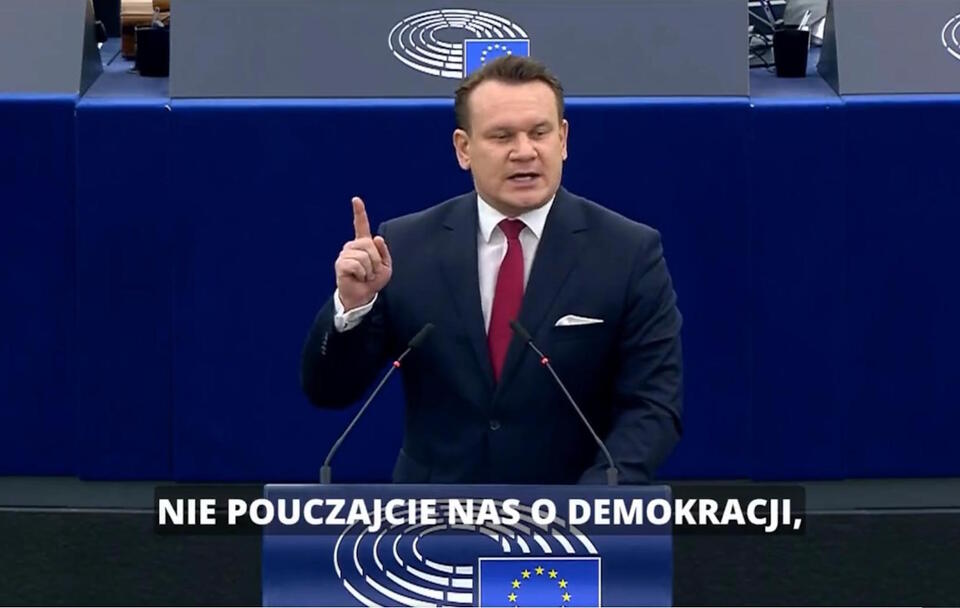 europoseł Dominik Tarczyński, debata w PE, Strasburg / autor: screenshot - twitter.com/D_Tarczynski