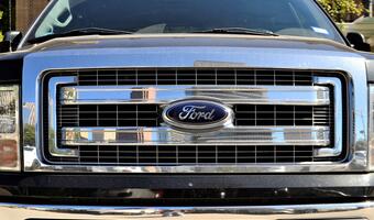 Ford zamierza zwolnić kilka tysięcy osób. Podano powody