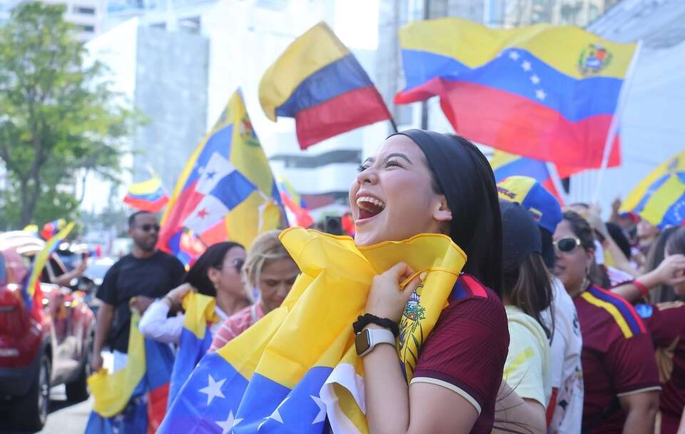 Zandberg i Śliz rozpaczają nad Maduro a Wenezuela świętuje