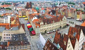 Polskie miasta wg rządu: konkurencyjne, nierozlewające się przedmieścia, ludzie winni chcieć mieszkać