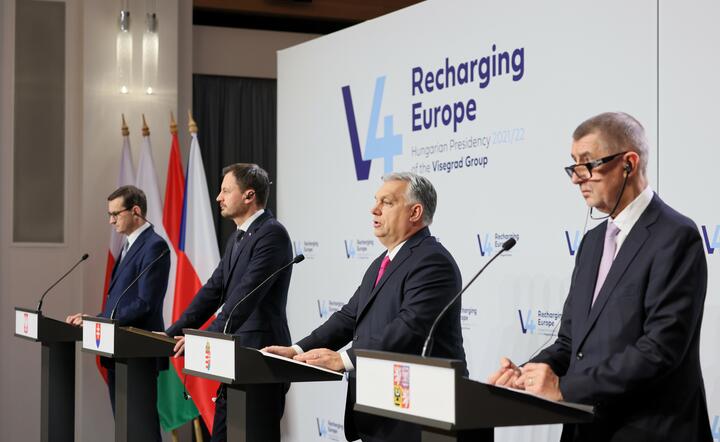 Mateusz Morawiecki, Eduard Heger, Viktor Orban, Andrej Babis / autor: PAP/EPA