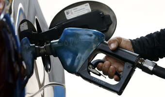 Zapowiedź maksymalnego limitu cen trwoży branżę paliw