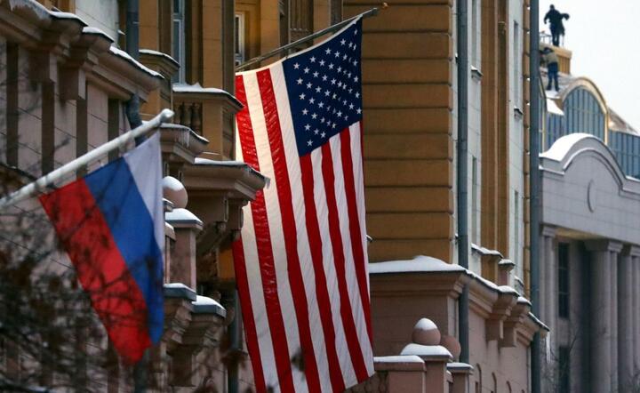 flagi Rosji i USA / autor: TVP Info