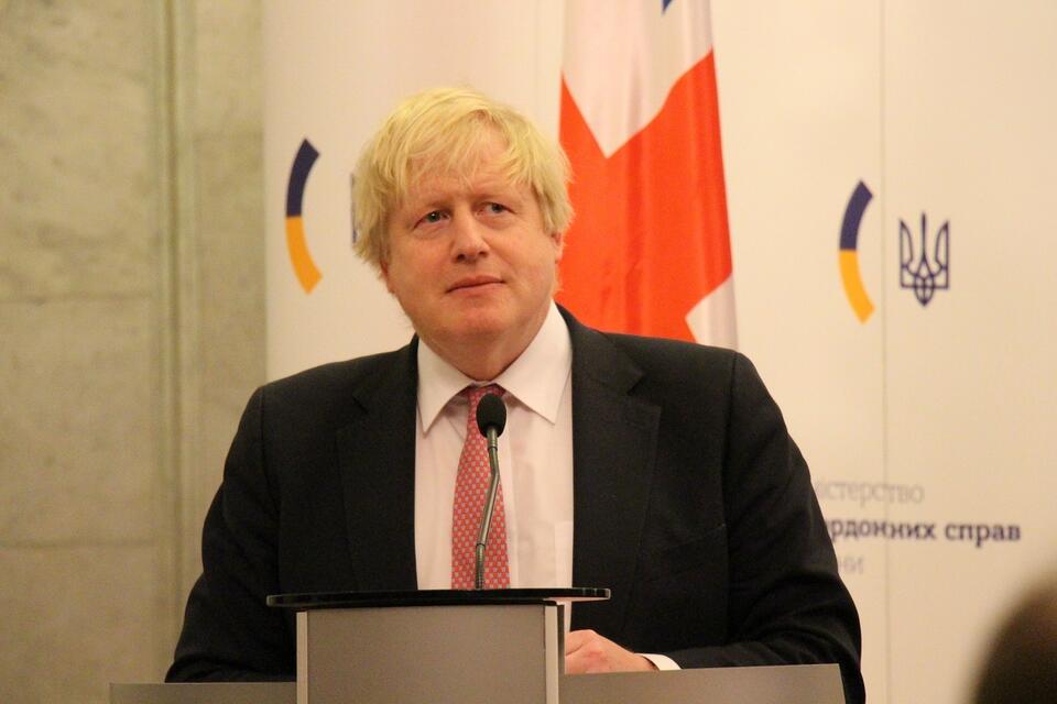 Ustępujący premier Wielkiej Brytanii i lider Partii Konserwatywnej - Boris Johnson / autor: Fratria